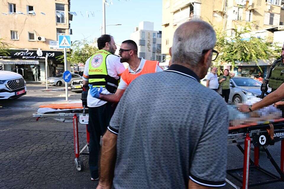 זירת הפיצוץ ברמלה // יוסי זליגר , יוסי זליגר