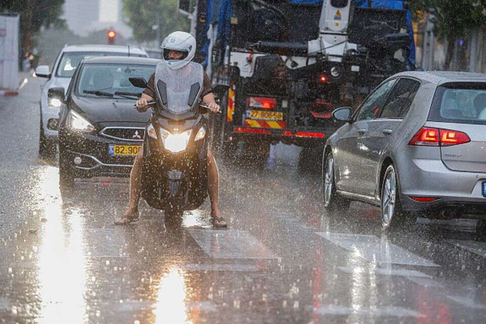 גשמים (ארכיון) , יהושע יוסף