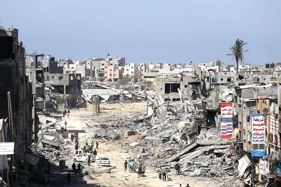 תושבים פלשתינים בחאן יונס (ארכיון) , רויטרס