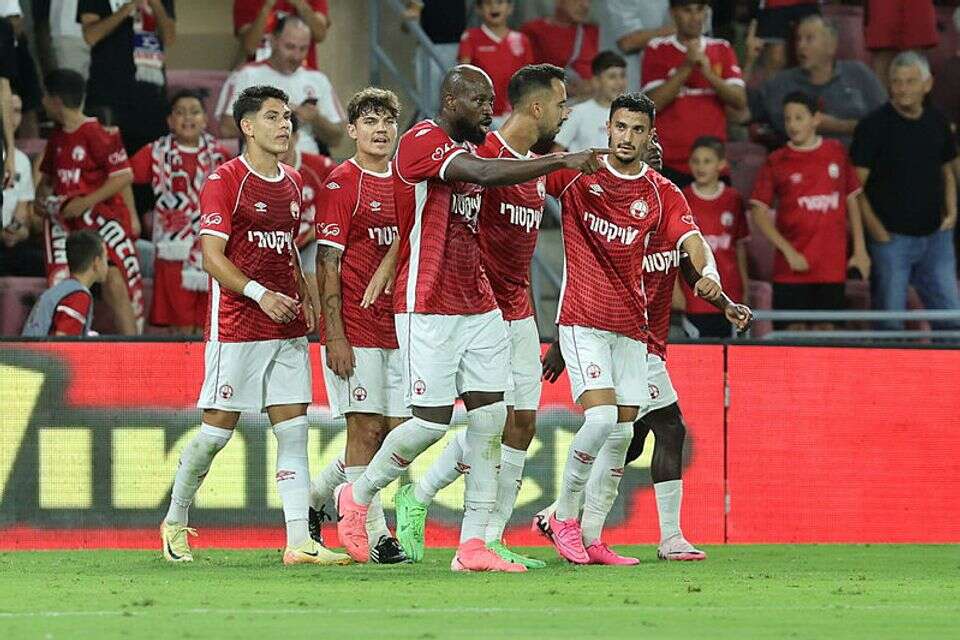 שחקני הפועל באר שבע חוגגים , לירון מולדובן