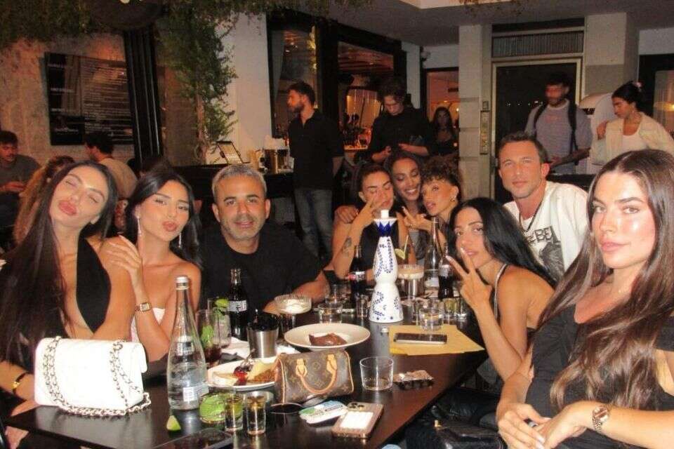 אלמז מנגיסטו, עדן פינס, ברנדון קורף, דני לוי, אלין כהן, ירדן אדרי , מתוך האינסטגרם של אלמז מנגיסטו