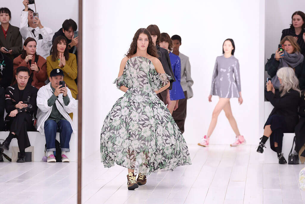 תצוגת האופנה של לואווה, שבוע האופנה בפריז, 27 בספטמבר, 2024. , Pascal Le Segretain/Getty Images