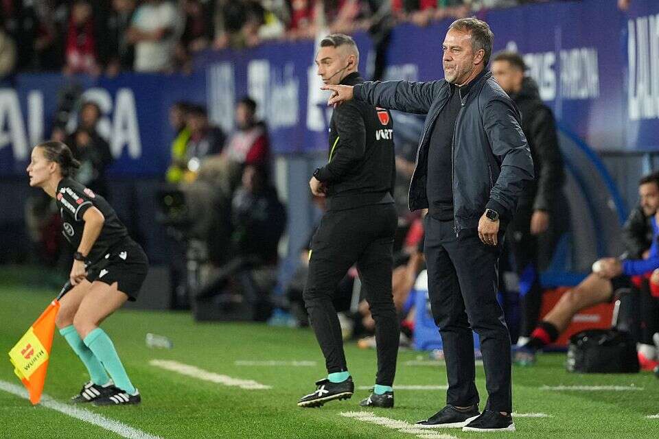 האנסי פליק. השינויים הרבים בהרכב הביאו להפסד ראשון העונה , AFP