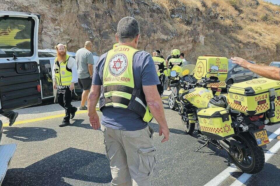 חובשים ביחידת האופנועים של מד"א , דוברות מד"א