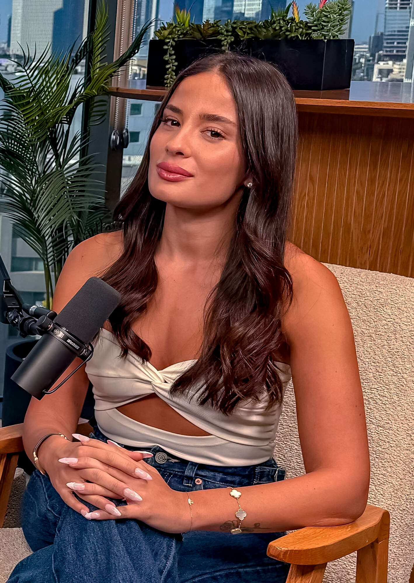 "פתאום קלטתי שאין לי זמן לנשום". הדר שירי בפודקאסט "סויסה +1" , סויסה + 1