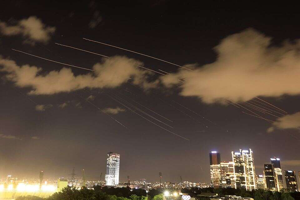 יירוטים מעל ת"א , קוקו