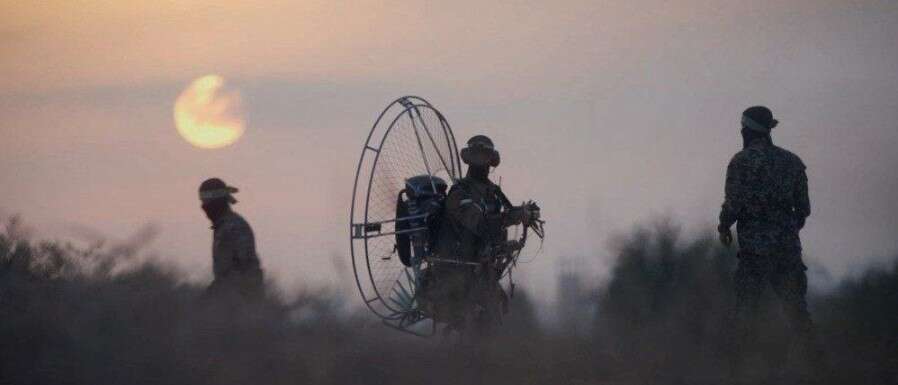 מחבלי חמאס עם רחפנים , רשתות ערביות