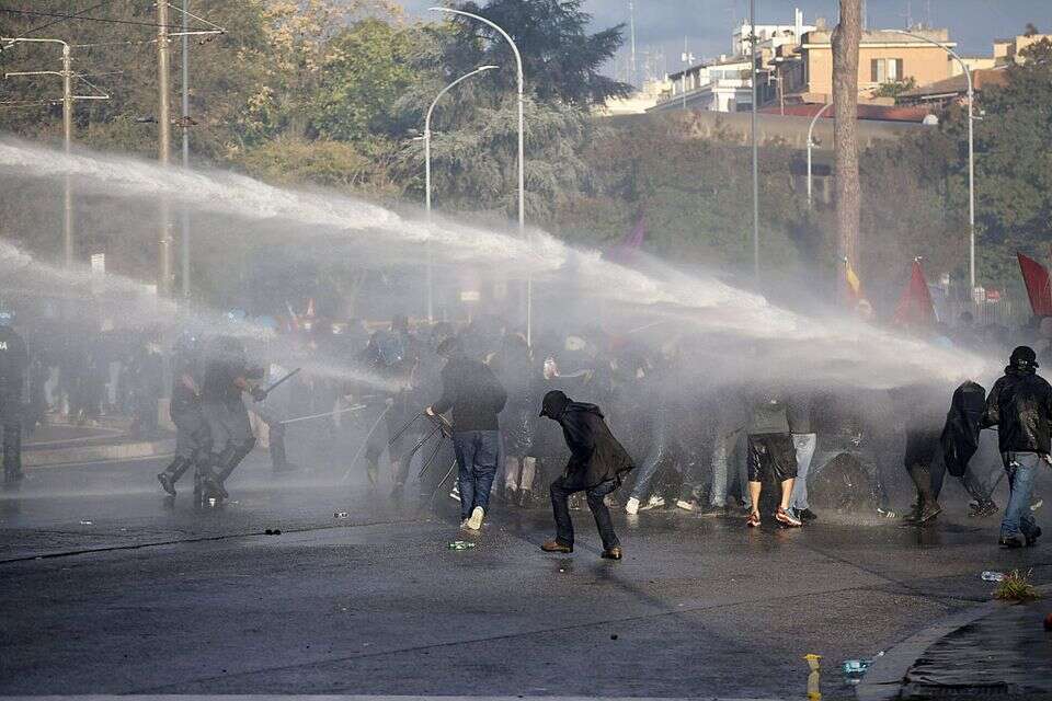הפעלת מכת"זית נגד מפגינים, ארכיון , אי.פי.אי