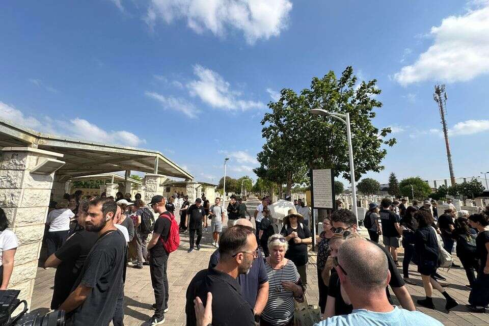הלוויתה של נדיה סוקולנקו , ללא