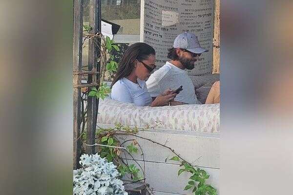 סנה סוקול ועומר חזן , ניר פקין