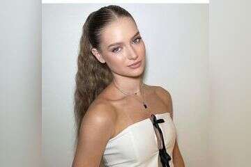 יש לה אחות: טלי קופר על הבמה