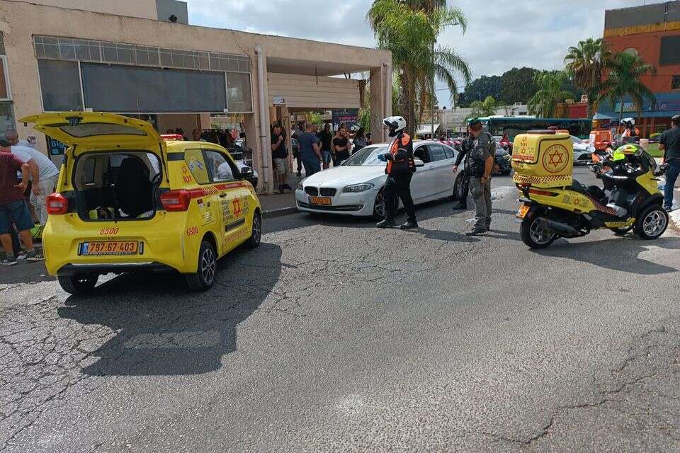 זירת אירוע הדקירה , דוברות מד"א