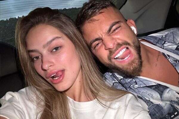 לא ביחד. שילה ואמילי , ללא קרדיט