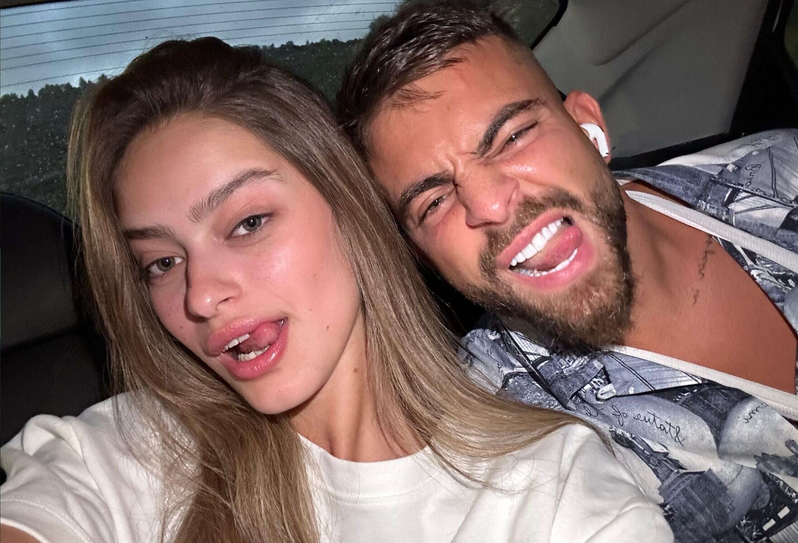 לא ביחד. שילה ואמילי , ללא קרדיט