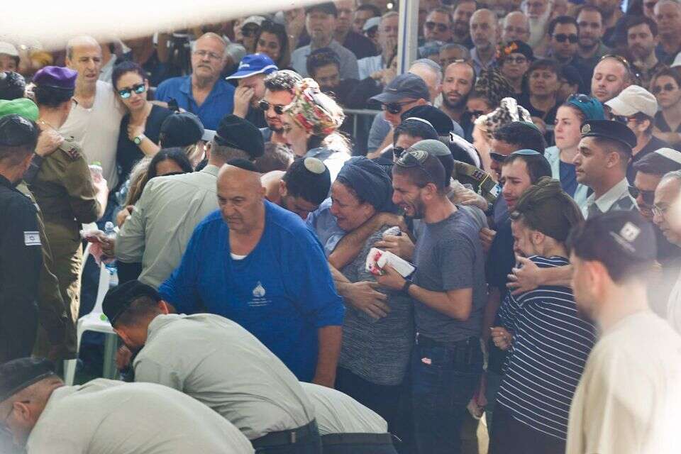 הלווית נתנאל הרשקוביץ בהר הרצל , אורן בן חקון