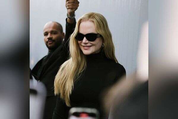 ניקול קידמן בתצוגת האופנה של בלנסיאגה, בספטמבר , Getty Images for Balenciaga
