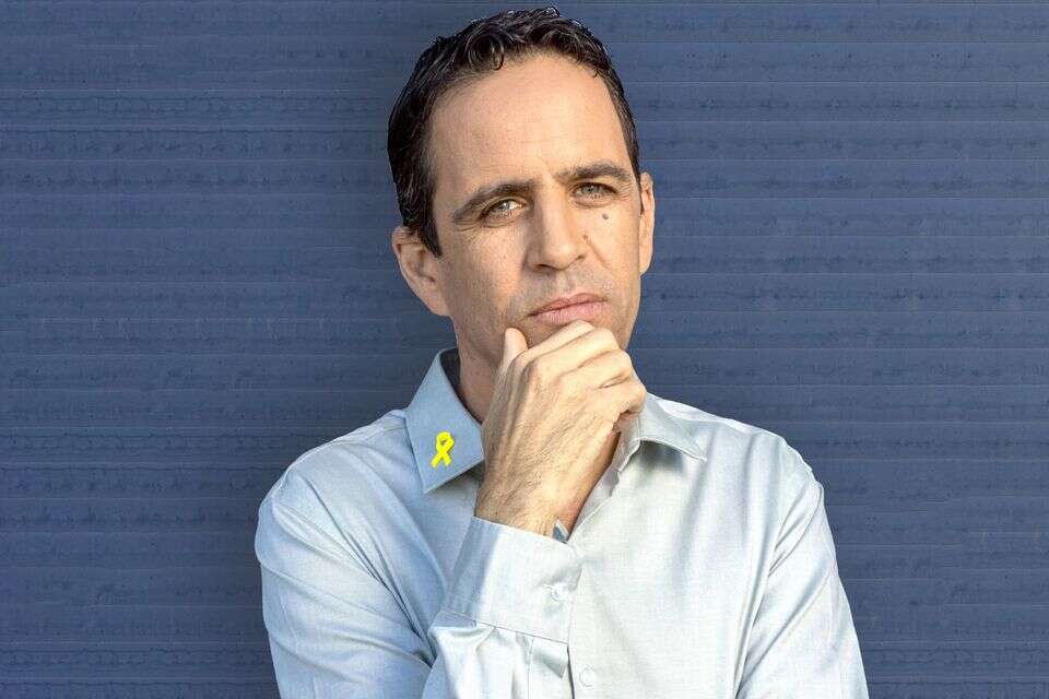 אלמוג בוקר , אבישג שאר-ישוב