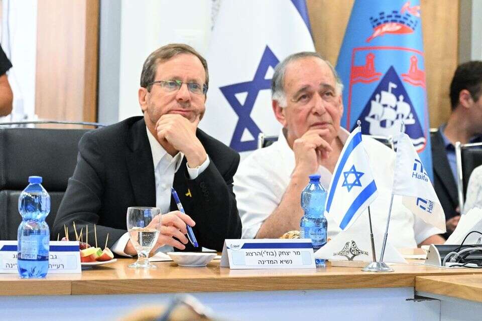 הרצוג בביקור בחמ"ל בחיפה , צילומים: ראובן כהן, דוברות עיריית חיפה