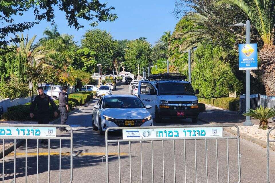 קיסריה, אתמול , שמואל בוכריס