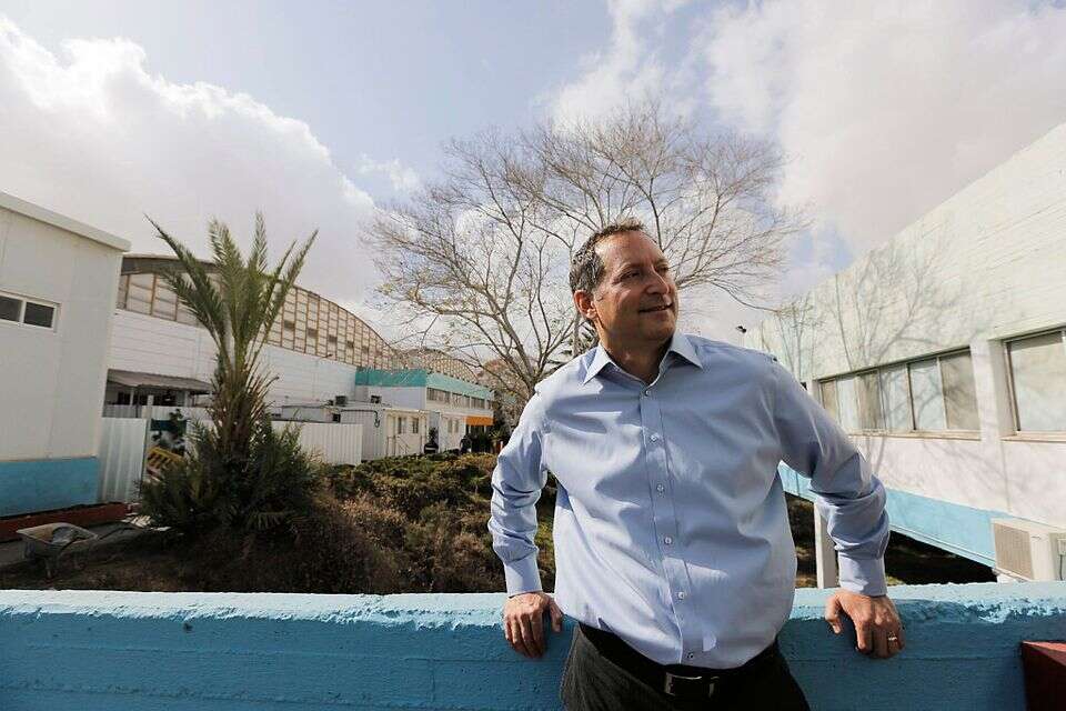 דניאל בירנבאום , רויטרס
