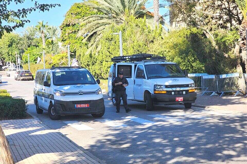 קיסריה. עליית מדרגה , שמואל בוכריס