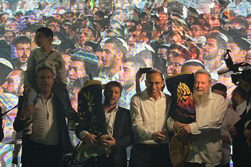 סמוטריץ בהקפות שניות בשדרות , השימוש נעשה לפי סעיף 27א לחוק זכויות יוצרים