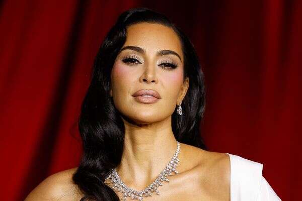 קים קרדשיאן , EPA/CAROLINE BREHMAN