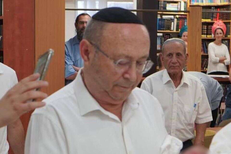 בצלאל כרמי , רשתות חברתיות