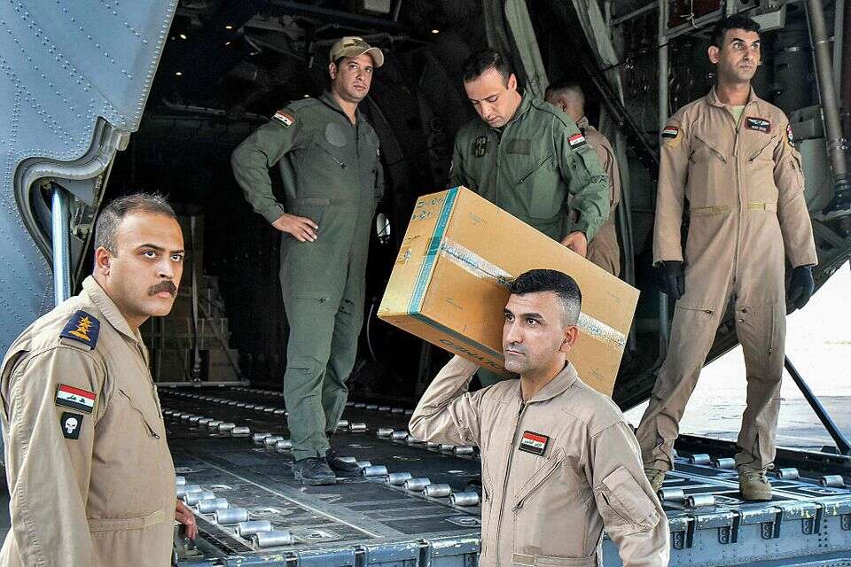 טייסים ואנשי צוות של חיל האוויר העיראקי , איי.אף.פי