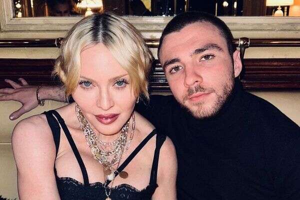 מדונה ובנה רוקו , מתוך האינסטגרם של מדונה