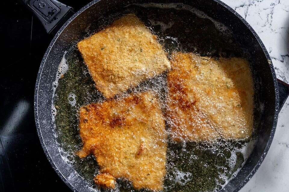 שניצלים בשמן. , אסף קרלה