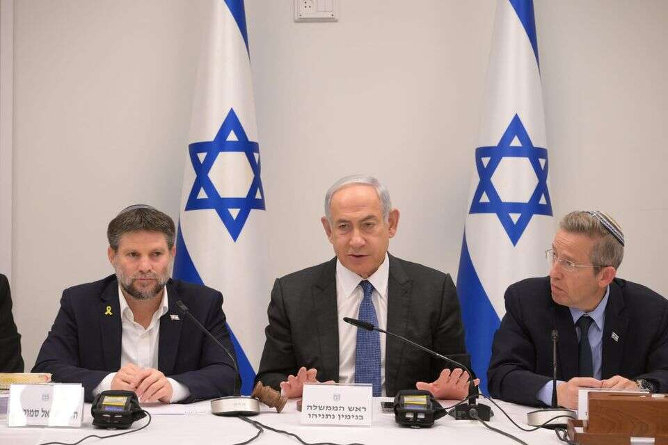 נתניהו וסמוטריץ' באישור תקציב המדינה בממשלה (ארכיון) , - עמוס בן גרשום /לע"מ
