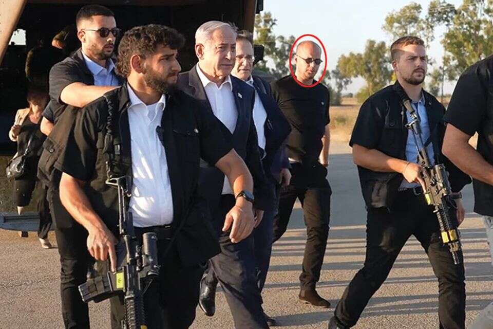 אלי פלדשטיין עם ראש הממשלה נתניהו , לע"מ