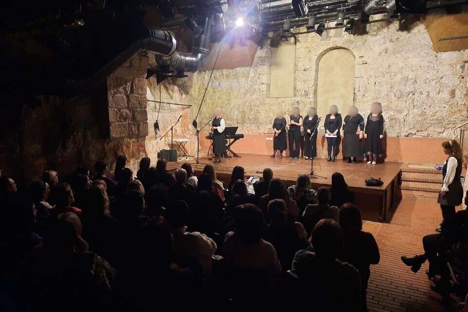 לצאת לחופשי: מסורבות גט ועגונות במופע מטלטל על המאבק לשחרורן , דוברות ״יד לאישה״