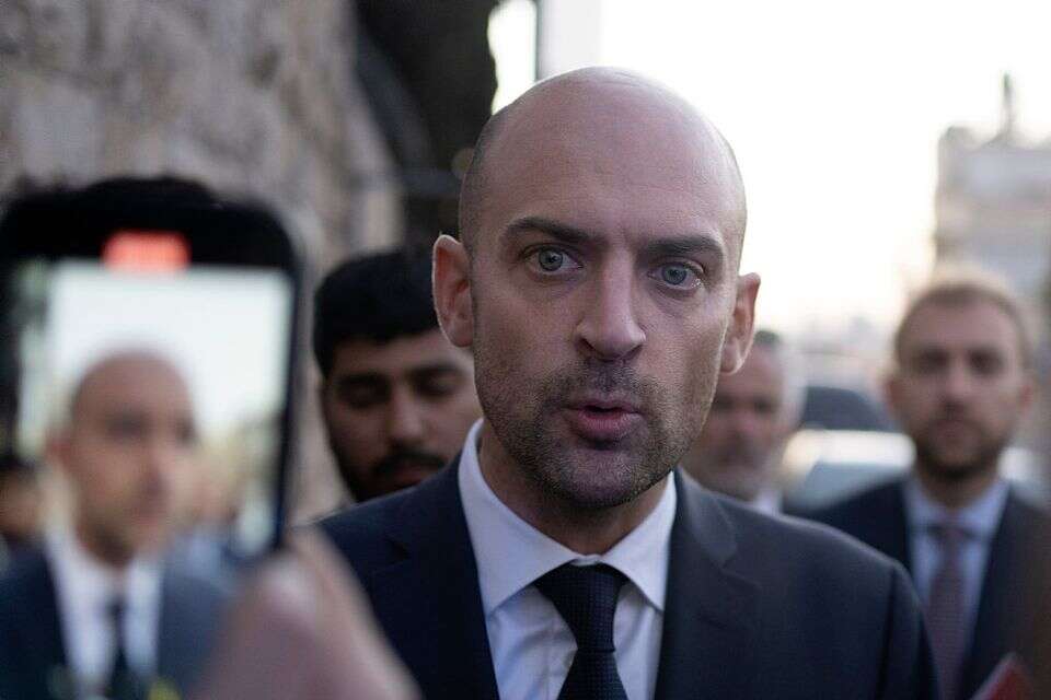 ז'אן נואל-בארו , אי.פי