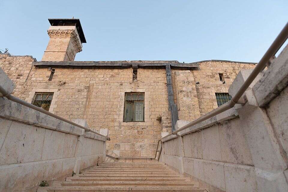 מערת המכפלה , שירה דיאמנט