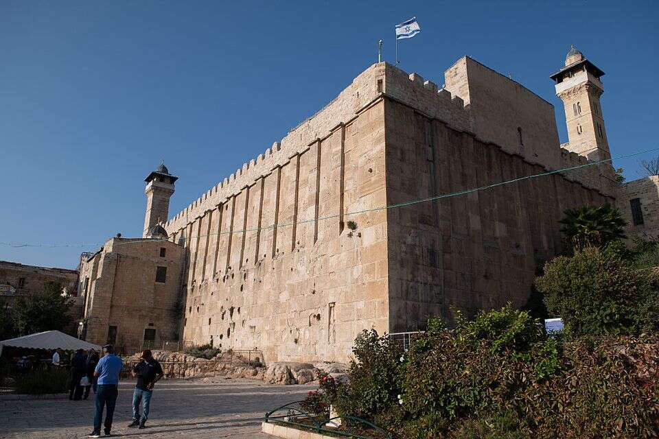 מערת המכפלה בחברון , שריה דיאמנט