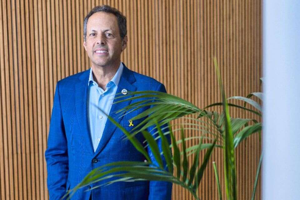 מארק וילף , יהושע יוסף