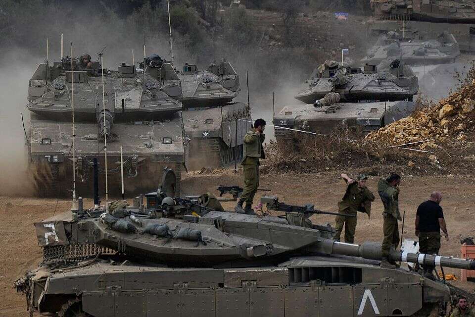 טנקים של צה"ל סמוך לגבול עם לבנון , AP