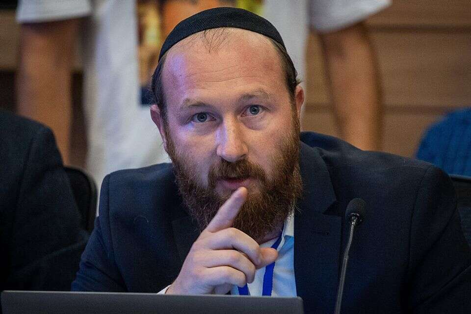ד״ר מיכאל וולפוביץ. הושעה זמנית מהאוניברסיטה העברית , אורן בן חקון