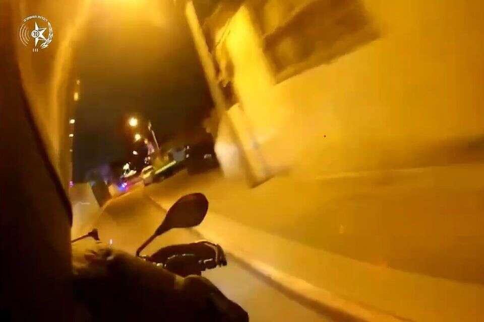 כך נראה המרדף מקסדת לוחמי מג"ב , צילום מסך, דוברות המשטרה