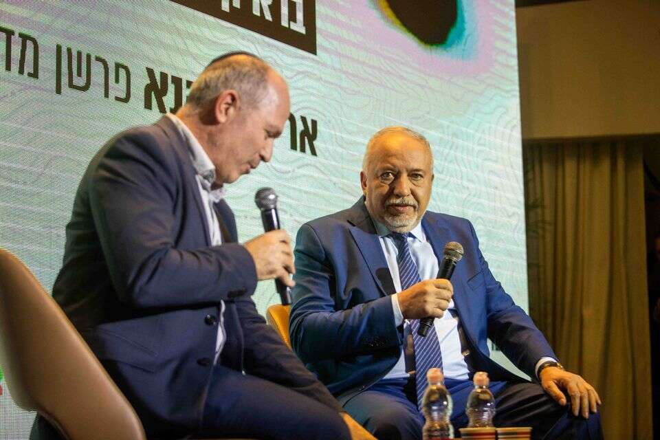 ח''כ ליברמן: "גולדקנופף בעד התיישבות, מקווה שהוא רוצה להעביר את כל חסידות גור לעזה" , אורן בן חקון