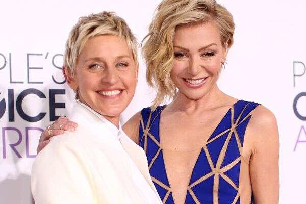 אלן דג'נרס ופורשיה דה רוסי ב-2015 , Christopher Polk/Getty Images for The People's Choice Awards/AFP