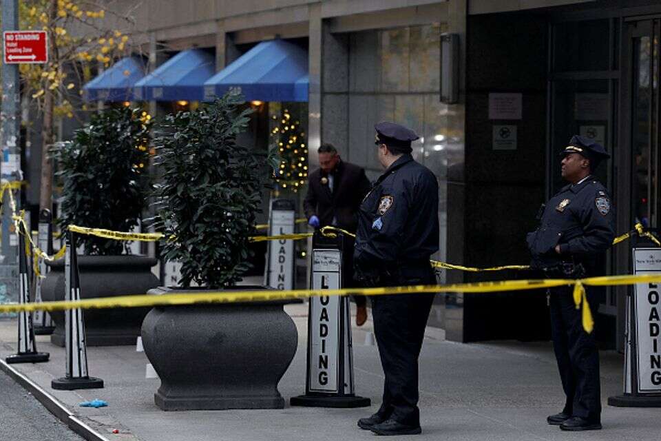זירת הירי בה נורה בכיר בחברת unitedhealth במנהטן , רויטרס