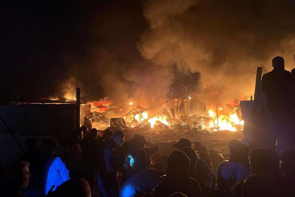 הרוגים ופצועים בתקיפה ישראלית באזור המואסי, צפונית-מערבית לחאן יונס , רשתות ערביות