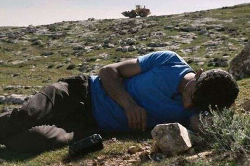 "אין ארץ אחרת" , יחצ