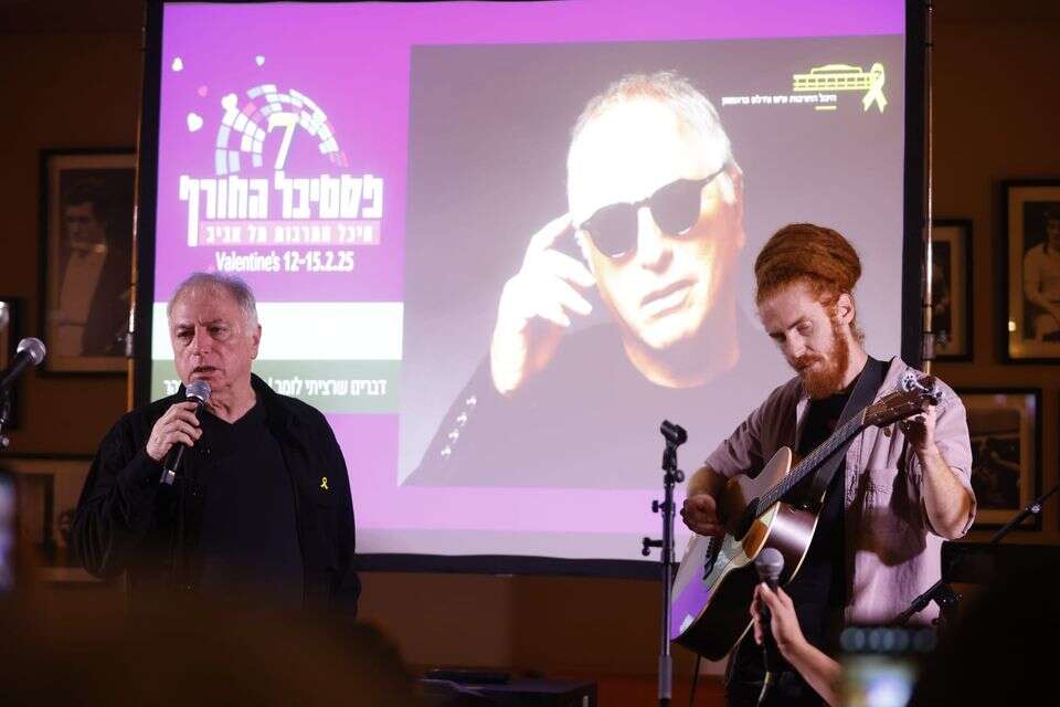 דני סנדרסון יזכה למחווה ליצירתו בהיכל התרבות , יהושע יוסף