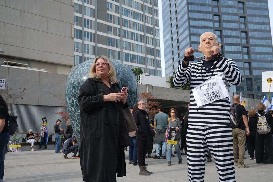 מחאות מחוץ לבית המשפט בעת עדות נתניהו , איתן אורקיבי