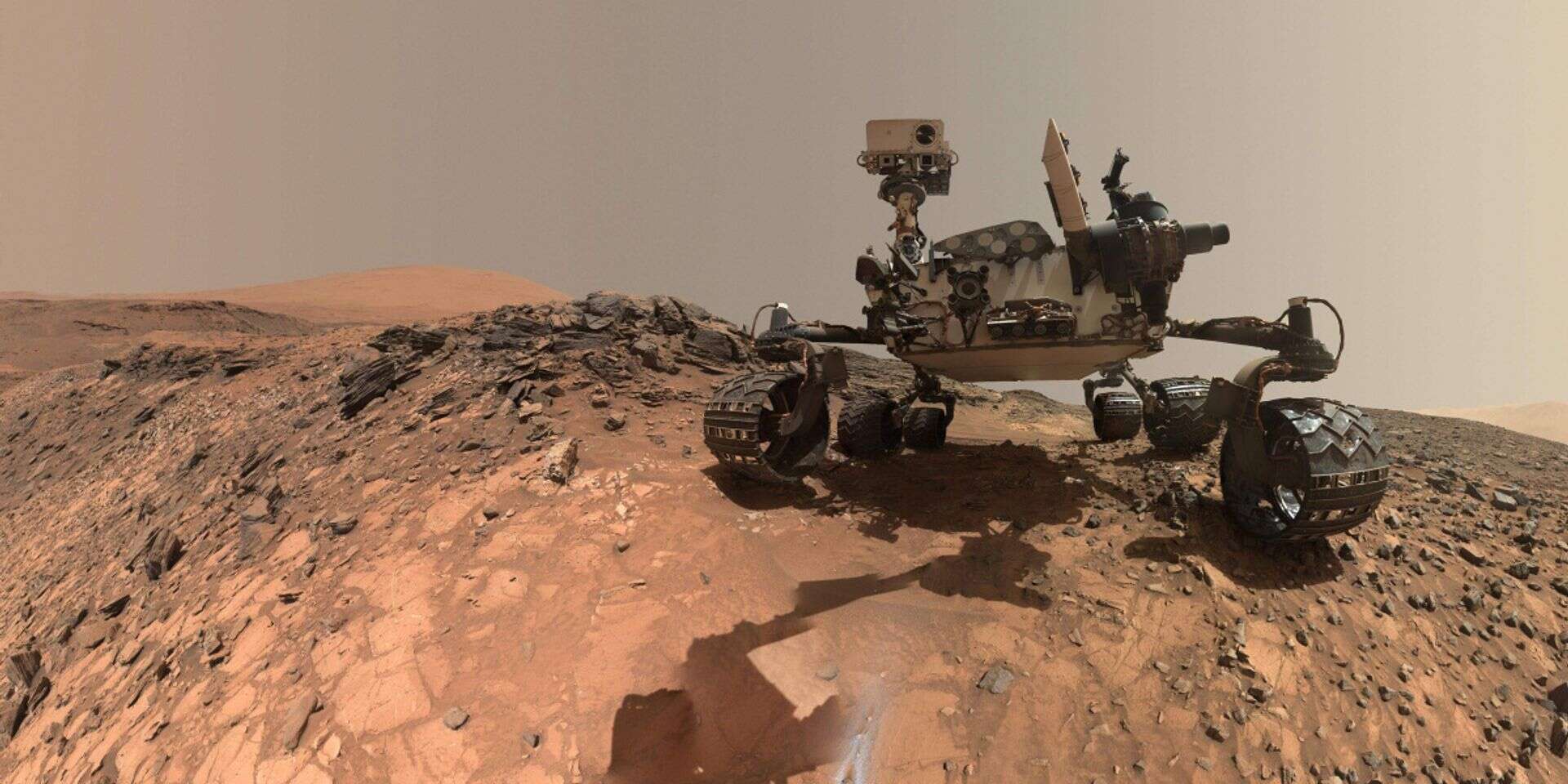 סלפי שצילם רכב החלל Curiosity של נאסא על מאדים , א.אף.פי