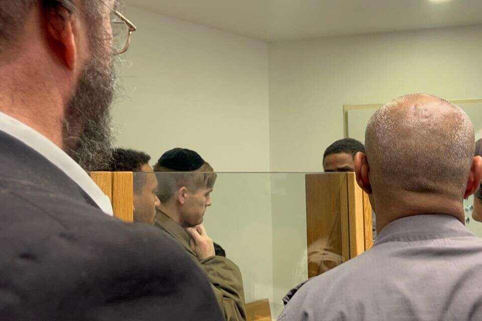 אשר בנימין וייס שמואשם בריגול לאירן בבית המשפט, היום , אבי כהן